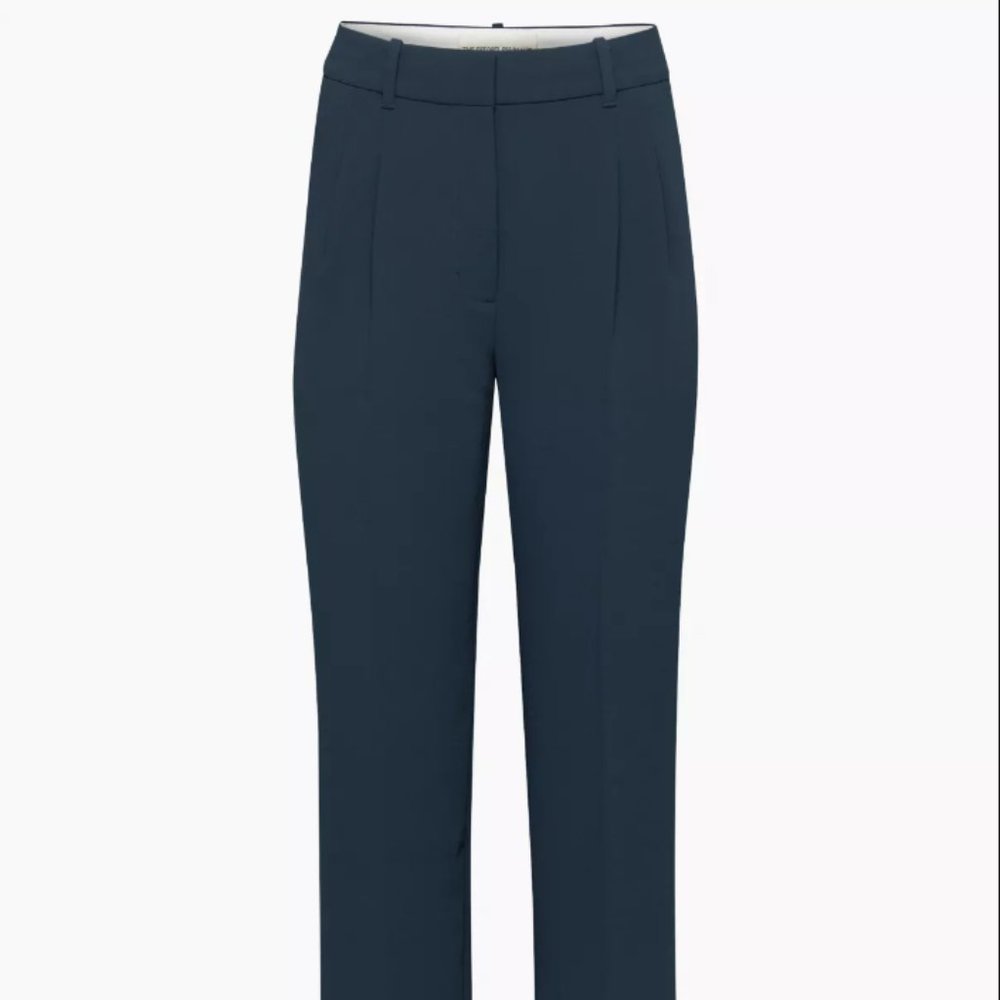 Aritzia Effortless Pants in Admiral - size 00